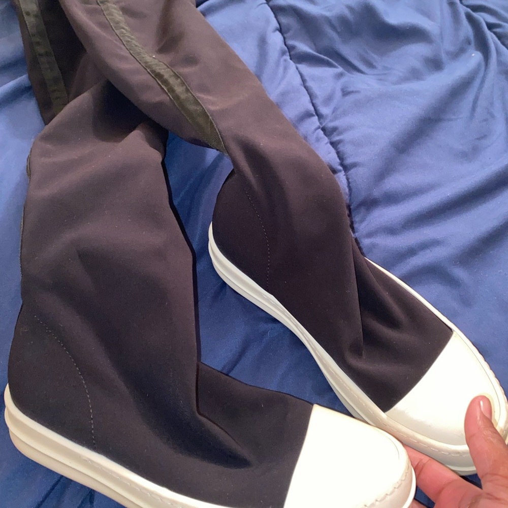 These are the Rick Owen Drkshdw Grosgrain Trim Sock Boots. Size 5/35.